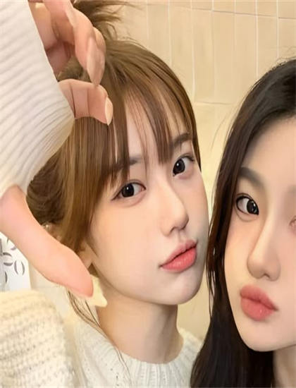 文化的探索《一直很安静》的奥秘：隐藏细节与深层意义